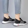 Zapatos de Tela Estilo Nuevo Old Beijing, Zapatos de Mujer, Zapatos Casuales, Zapatos para Caminar de Mediana Edad y Personas Mayores, Suelas Blandas, Cómodos Antideslizantes Zapatos para Madre