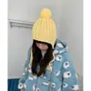 Gorro de Tricô com Pom-Pom Estilo Coreano para Mulheres, Inverno 2025, Gorro de Lã Afina-Rosto, Fashion, Quente, Versátil