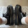 En Stock Mismo Estilo 1461 Zapatos de Cuero de Suela Gruesa para Mujer 2025 Estilo Academia Británica Retro Zapatos Mary Jane de Punta Redonda