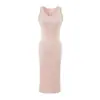 Vestido Sexy Estilo Chica Caliente con Cuello en U y Tirantes Finos, Diseño Ajustado que Favorece la Figura, Estilo Elegante y de Alta Gama de Longitud Media