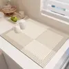 Tapete Drenante para Pia de Cozinha Transfronteiriço Tapete Drenante de Lama Diatomácea para Restaurante Tapete Absorvente para Bancada de Mesa de Jantar Estilo Japonês Jogo Americano Isolante Venda por Atacado