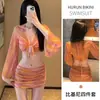 Traje de Baño Bikini para Mujer Nuevo Cubre-traje Tie-Dye Blanco Triángulo Sexy Pecho Pequeño Cuello Halter Cuatro Piezas Traje de Baño de Playa