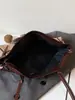 Bolsa de ombro vintage descontraída de grande capacidade, bolsa de ombro única elegante estilo motocicleta, bolsa tote estilosa para sair e ir ao trabalho