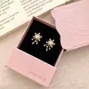 Brincos de Pérola Fogos de Artifício com Zircônia Dourada para Mulheres 2026 Novo Modelo Alto Padrão Luxo Leve Nicho Estilo Único Brincos de Tarraxa