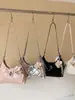 Bolso de Hombro con Patrón de Diamantes de Alto Estilo Nuevo 2026 para Mujer, Elegante Bolso Beige de Lujo Ligero para el Trabajo con Cierre Metálico, Moderno y Versátil