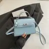 Nova Bolsa Feminina para o Dia a Dia Pequena Quadrada 2026 Casual Grande Capacidade Bolsa de Mão Moderna de Ombro Único Transversal