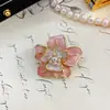 Broche Acessório Elegante Antigo Esmaltado Flor Pérola Estilo Francês Atacado Broche para Vestibular