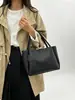 Bolso de Moda Nuevo para Mujer 2026, Estilo Coreano Versátil para Viajes Diarios, Bolso de Mano Sencillo de Gama Alta, Bolso Tote Cruzado para Mujer