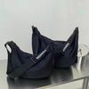 Nicho Simples Crossbody Dumpling Bag Feminino Novo Casual Esportes Estilo Oxford Tecido Bolsa de Ombro Grande Capacidade Bolsa Feminina