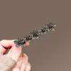 Exquisita pinza para el pelo de flor con pedrería, pinza lateral de nuevo estilo para flequillo, pasador de alta gama para mujer, pinza de pico de pato para cabello suelto
