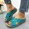Sandalias Chanclas de Verano Casual Transfronterizas Europeas y Americanas 2026 Tallas Grandes para Mujer Versátiles de Suela Gruesa Tira Cruzada Nuevo Estilo Venta al por Mayor Tallas Grandes