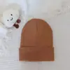 Gorro de Punto para Exportación Transfronteriza Otoño e Invierno para Niños y Adultos Cálido Estilo Europeo y Americano Gorro Pullover Versátil Color Caramelo Tienda de Fábrica