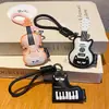 Chaveiro musical original de gato em PU, pingente fofo em formato de guitarra e violino, acessório de bolsa de nicho, pingente para casal