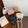 Bolso de Mano de Alta Gama con Sentido Transfronterizo para Mujer 2025 Nuevo Estilo Popular Combinable Bolso de Hombro Cruzado Nicho para Viajes Pequeño Redondo