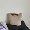 Bolso de Mano Pequeño de Gama Alta para Mujer Nuevo Bolso Cubo Retro Gran Capacidad Moderno Bolso de Hombro Cruzado para Viajes de Negocios Transfronterizo