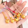 Pingente Ouro Areia de Longa Duração Peek-A-Boo para Mulheres, Colar de Gato da Sorte Desenho Animado Fofo, Porta-Chaves de Celular de Gatinho Fofo