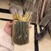 Cubo de Almacenamiento para Brochas de Maquillaje de Hierro Forjado Dorado Estilo Ins Portalápices para Escritorio de Oficina Contenedor de Almacenamiento Escritorio Metal Estilo Ins