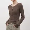 Nueva Camiseta de Manga Larga a Rayas Ajustada con Cuello Semiabierto para Mujer, Principios de Otoño, Cómoda, Estilo Coreano, Capa Base Adelgazante