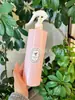 Botella Plástica Plana Portátil de 500ml con Atomizador Desinfectante de Alcohol para Manos Agua Eliminador de Aldehídos Eliminador de Ácaros Botella para Regar Botella para Refrescar el Cabello