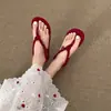 Chinelos Simples Vermelhos Estilo Coreano Feminino Verão Com Saias Sandálias Rasteirinhas Abertas na Ponta Praia 2026 Novo Estilo