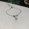 Pulsera Redonda de Cisne con Circonita: Moda de Nicho, Minimalista, Estilo Fresco, Versátil para el Trayecto, Lujo Ligero, Joyería de Alta Gama