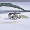Zhen Rong desea Anillo de Lobo de Rama de Abeto Tallado Creativo Más Vendido de Amazon Europa y América Anillo de Cabeza de Lobo Dominante