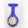 Reloj de Enfermera para Mujer Impermeable Reloj Colgante con Pin Simple Reloj de Bolsillo de Silicona Estudiante Prueba de Batería Reloj de Bolsillo para el Pecho de Doctor