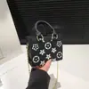 Bolsa Cuadrada Pequeña Nueva Moda Primavera y Verano Bolso de Mano Estampado Bolso de Mujer Estilo Occidental Bolso con Cadena de Estrellas