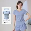 Conjunto de Yoga de Verano Personalizado con Cuello en V de Manga Corta y Shorts para Mujer OEM Simple Secado Rápido Top de Fitness Malla para Correr Personalización