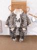 Ropa de Niños Primavera y Otoño Nuevo Estilo 1--5 Años Moda Ropa Infantil Niños Guapo Estampado de Leopardo Cremallera Manga Larga Chaqueta y Pantalones Conjunto de Tres Piezas