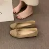 Sapatos femininos estilo minimalista bico redondo camurça laço slip-on rasos 2026 primavera/outono sapatilhas vintage elegantes