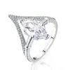 Anillo de Zirconia Marquise con un Toque de Lujo Ligero y Gama Alta, Joyería Exquisita para Mujeres, Diseño de Nicho, Venta al por Mayor Transfronteriza R5844