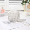 Bolsa para labiales famosa en internet estilo Chanel, nueva bolsa de almacenamiento de cosméticos de lujo ligero, bolsa portátil de viaje estilo Chanel para toallas sanitarias