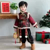 Conjunto de Roupa de Ano Novo com Forro de Fleece para Meninos 2026 Novo Modelo Roupa de Ano Novo Infantil Conjunto de Duas Peças Espessado Novo Estilo Chinês