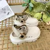 Zapatos Croc para niños y niñas, zapatos Croc de punta cerrada de moda, nuevos zapatos de playa transpirables de suela blanda de verano para exteriores de doble uso