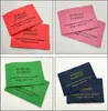 A fábrica produz etiquetas de colarinho, etiquetas de lavagem, etiquetas de tecido, fornece diretamente etiquetas tecidas para vestuário, etiquetas de tamanho, etiquetas têxteis e oferece design personalizado gratuito.