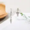Pendientes de Botón Corazón de Hoja Lujo Ligero Diseño Sencillo de Nicho Pendientes de Alta Gama para Mujer Joyería para Orejas 2023 Nuevo Estilo Caliente
