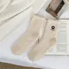Meias de Coral Fleece para Dormir Femininas, Espessas de Inverno com Bordado, Quentes de Cano Médio para Chão, Maternidade, Casa