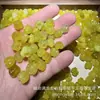 Ornatos Florais Pequenos de Pedra Natural Atacado no Estilo de Jade Chinês, Adequados para Fabricação de Joias, Pulseiras de Jade e Materiais para Colares