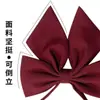 Gravata borboleta uniforme JK raiz de pena ciano-avermelhada cor sólida ângulo oblíquo japonês estudante raiz de pena gigante flor de gola uniforme de marinheiro objeto pequeno
