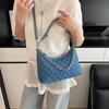 Bolso de Cadena Bordado Acolchado para Mujer 2025 Nuevo Diseño Nicho Trendy de Un Solo Hombro Cruzado Bolso de Axila para Viajeros Bolso Grande