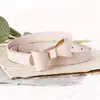 Cinto Feminino Novo Estilo com Fivela de Pino Cinto de Couro PU Versátil em Estoque Fabricante de Cintos Femininos Atacado Cinto Feminino Estilo Casual
