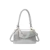 Bolsa de mão de cor sólida da moda transfronteiriça bolsa quadrada pequena elegante de alta qualidade nova chegada da estação atual bolsa versátil de nicho para o dia a dia bolsa feminina
