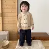 Chamarra suéter estilo coreano, elegante, para niños, con bloques de color retro y cuello polo, pantalones casuales versátiles de pierna recta con borde enrollado para otoño
