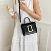 Bolsa quadrada pequena retrô da moda estilosa bolsa de ombro única casual sensação de luxo leve para ir ao trabalho bolsa de mão estilosa e moderna