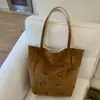 Bolsa Tote de Ombro Único Versátil Casual Simples Elegante de Grande Capacidade para Outono e Inverno 2025