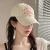 Sombreros para Mujer 2025 Otoño Vintage Bordado Cepillado Letra Gorra de Béisbol Estilo Coreano para Hombre Moda Casual Visera Curva Gorra de Pico de Pato