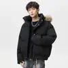 Parka Masculina para Venda por Atacado, Jaqueta de Algodão com Gola de Pelo, Acolchoada e Quente, Casaco Três-Provas, Corte Amplo com Capuz