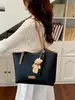 Bolsa de axila color-blocking de alta qualidade para mulheres, nova bolsa de ombro de moda vintage 2026, bolsa tote de grande capacidade para o dia a dia