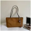 Bolsa de mano estilo coreano de gran capacidad para mujer, nueva tendencia de principios de otoño 2026, bolso de hombro con diseño mate